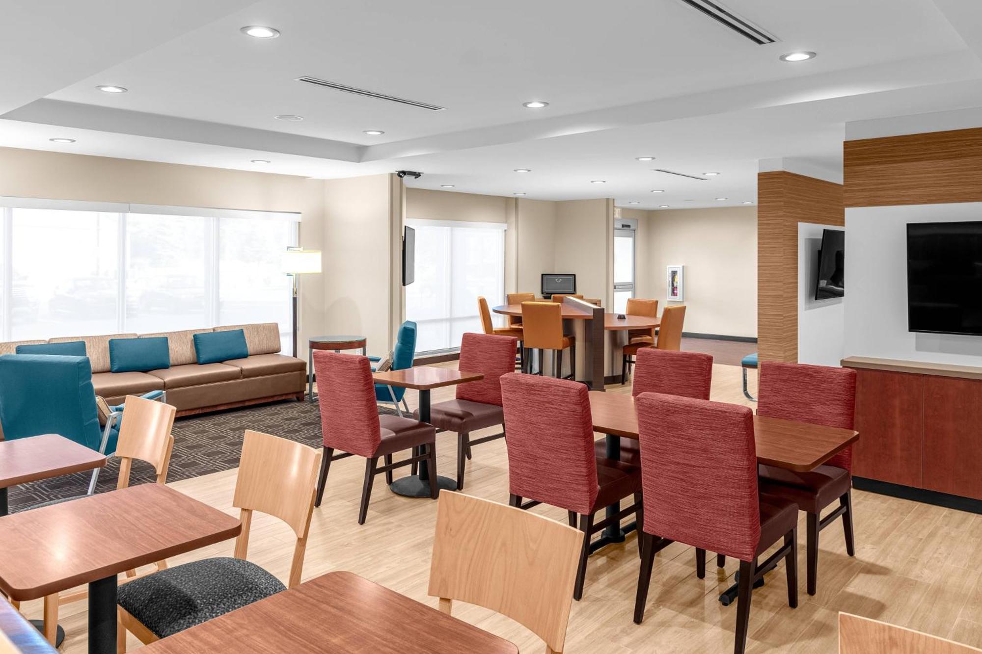 TownePlace Suites Cincinnati Fairfield Esterno foto
